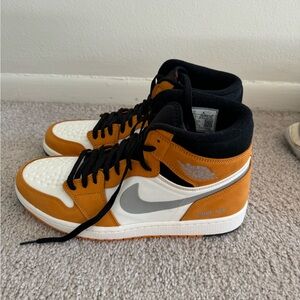 Jordan 1 Retro High Element Gore-Tex Light Curry